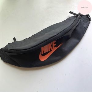 Nike Fanny Pack